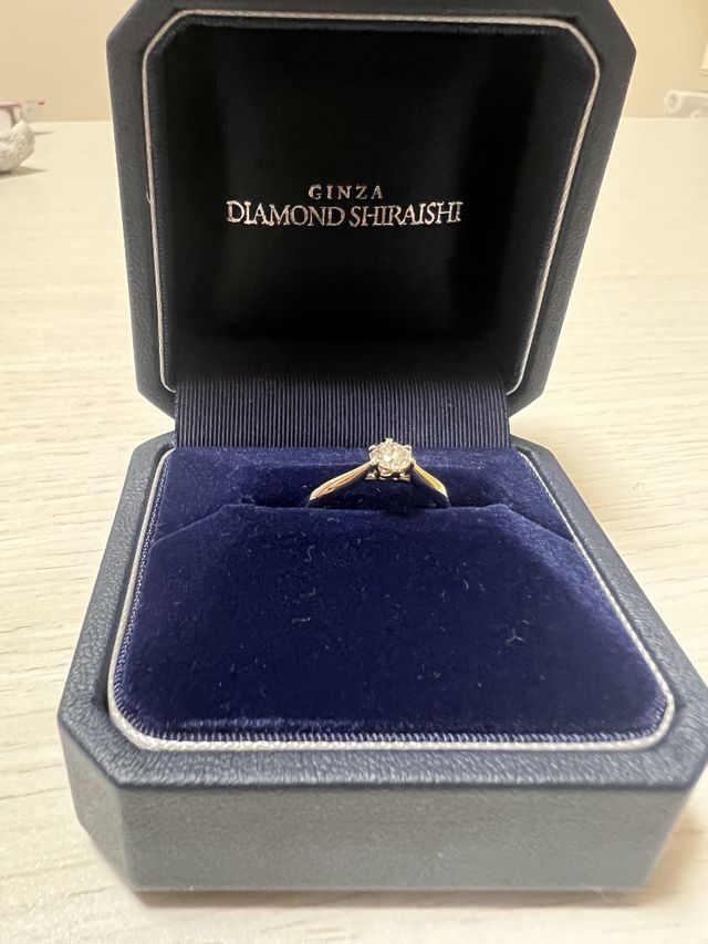 指輪とケース
