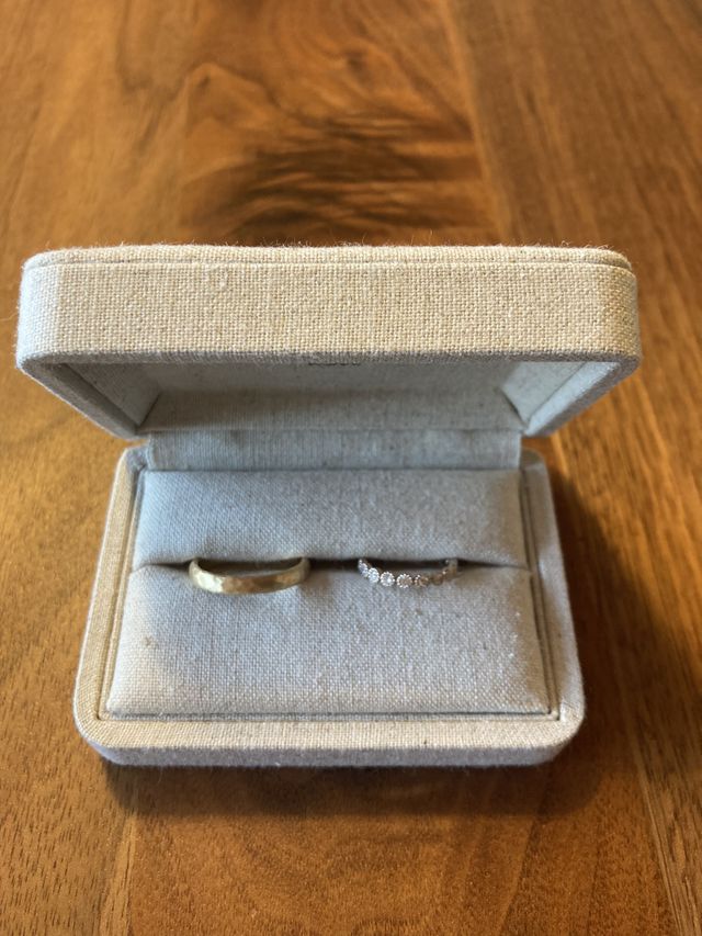 他にないデザインのフルエタニティリングに一目惚れし即決！