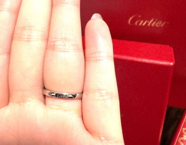 冠婚葬祭や目立たせたくないときにはこちら側を表にして2way