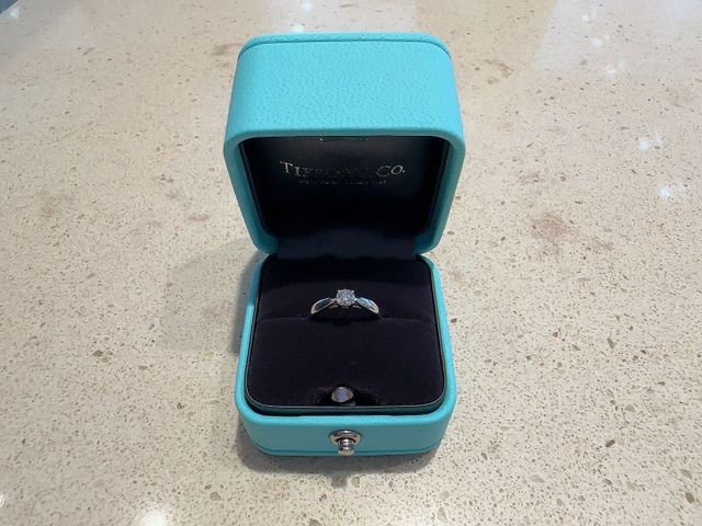 婚約指輪単体写真