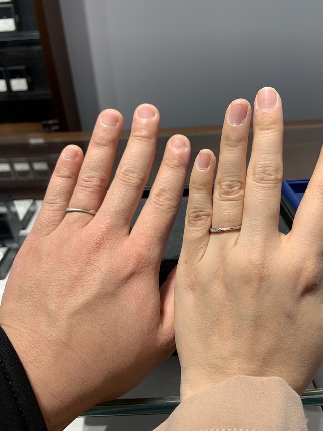 初めての指輪選びに緊張しました！