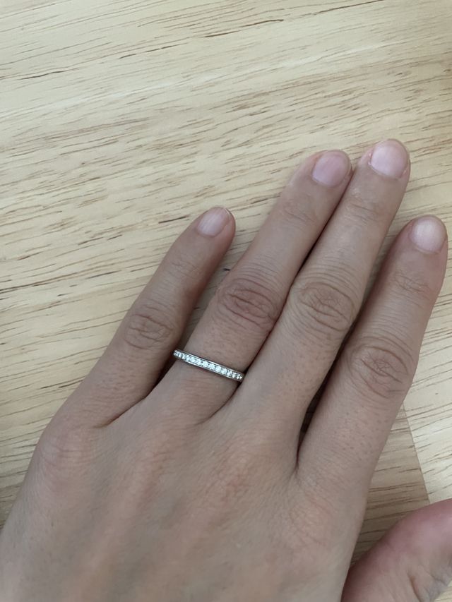 １つでもシンプルながら華やか。