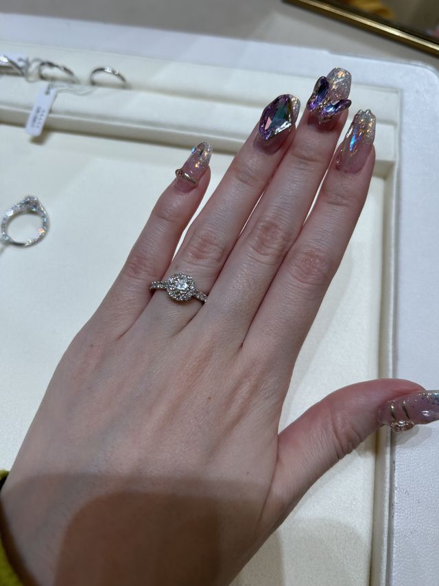 パヴェデザインでキラキラでした