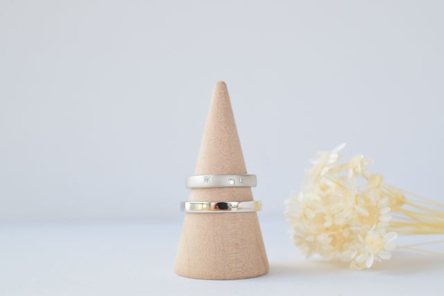 オリジナルのデザインで自分たちだけの指輪です