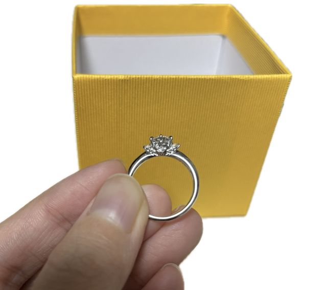 指輪側面のデザイン