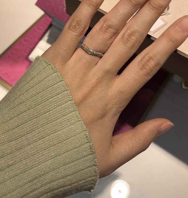 太めのデザインでゴージャスなイメージがありました。