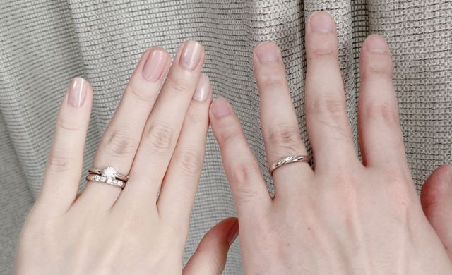 重ね付けしても綺麗で気に入っています。