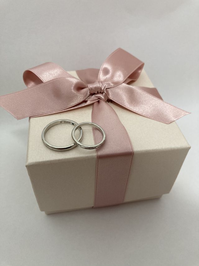 ダイヤモンド3石のデザインが気に入りました。