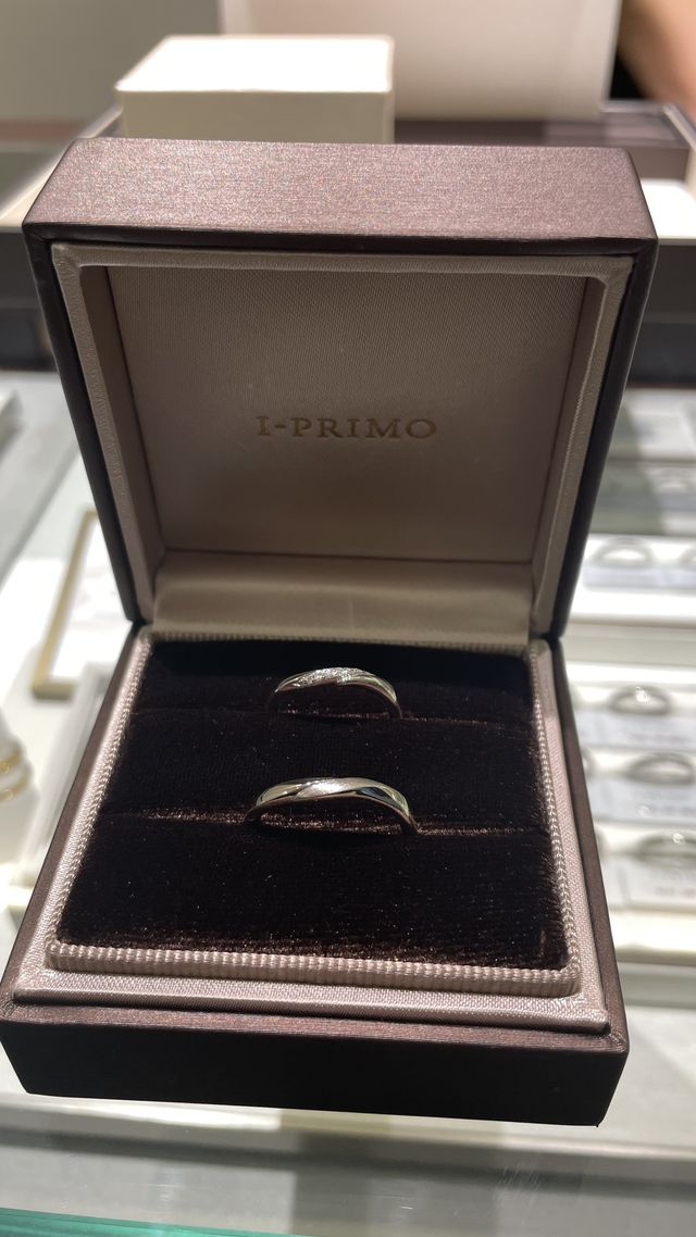 男性用のリングはマット加工はアイプリモ独自のもの。