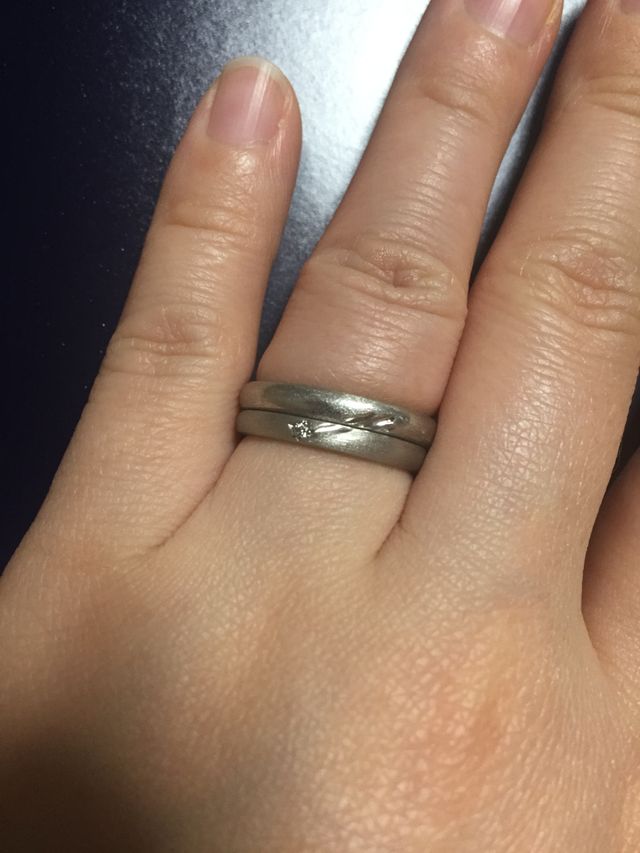 重なった時に流れ星に見えるように彫りました