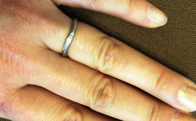 デザインが斜めになってます。