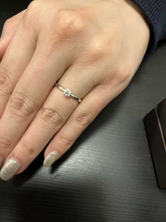 手が綺麗に見えます