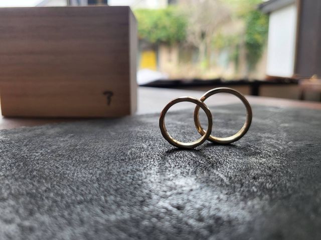 好きなデザインで、私たちらしい指輪を手作りしてもらいました。