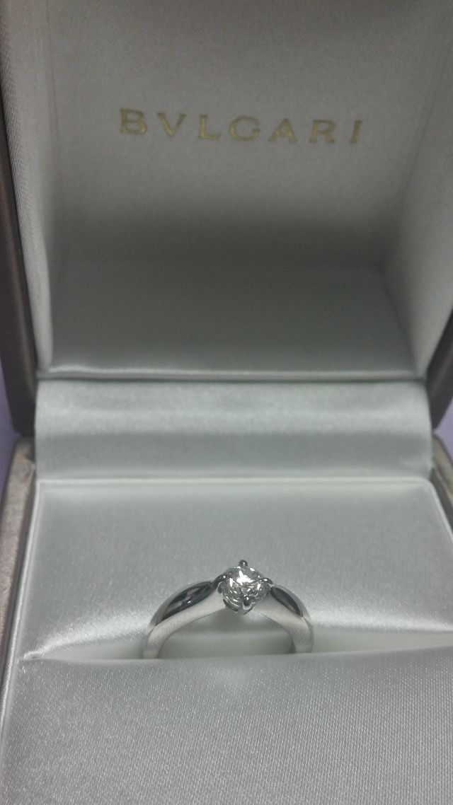 BVLGARIのボックスもステキです。