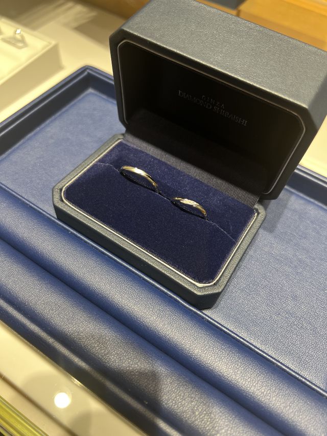 指輪出来上がり受け取りのときの写真です！