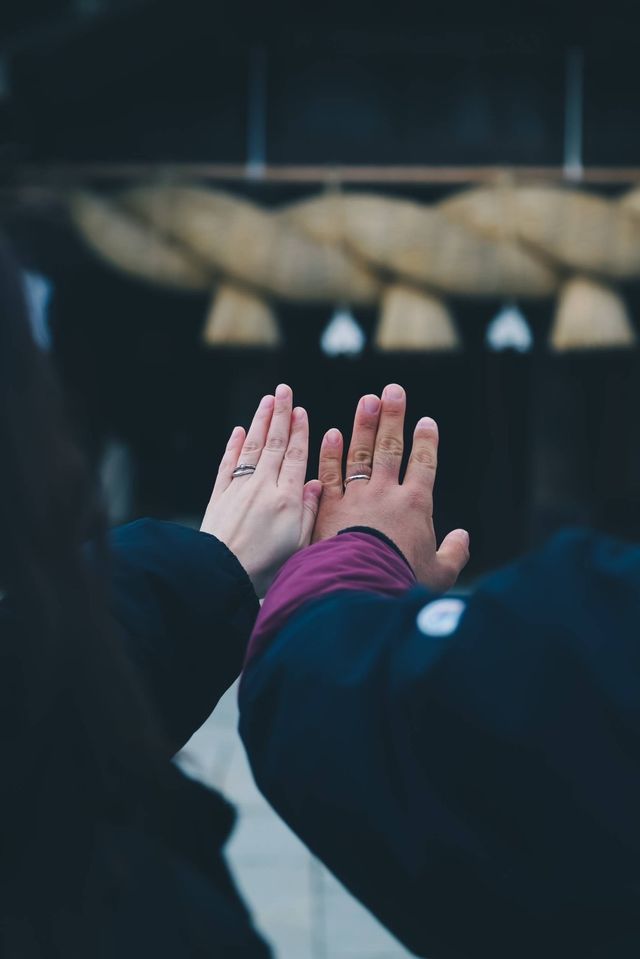 写真を撮って頂いた時のものです。
出雲大社で撮って頂きました