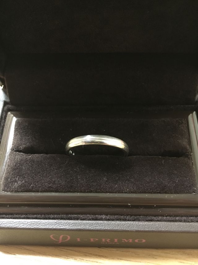 プラチナとつや消しのツートーンがオシャレです。