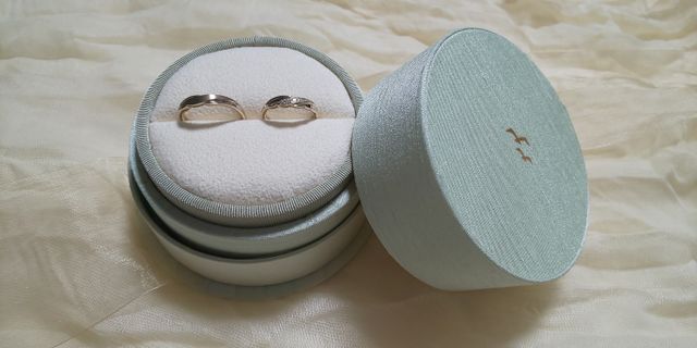 購入した指輪です。
ケースもおしゃれ。