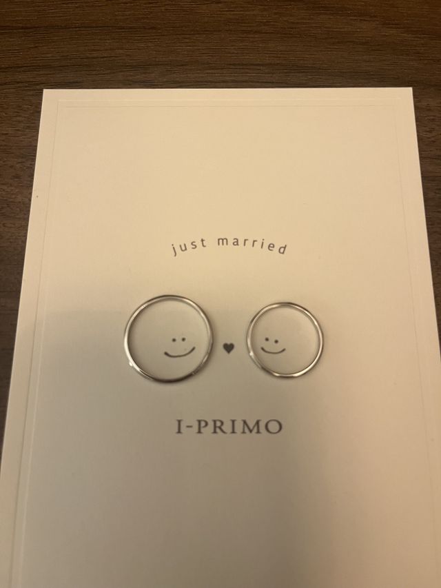 付けてニッコリ
眺めてニッコリ
2人でニコニコの大満足リング