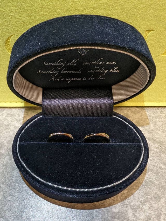 化粧箱に納め、眺めるのも指輪の楽しみ方の一つだと思います。