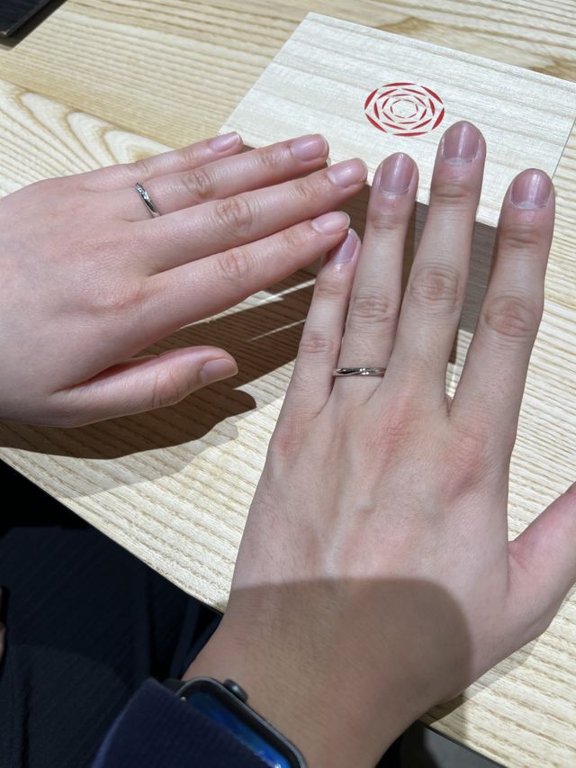 購入時に店舗で撮りました。