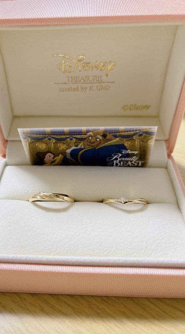 カラーは2人ともYGにしました。