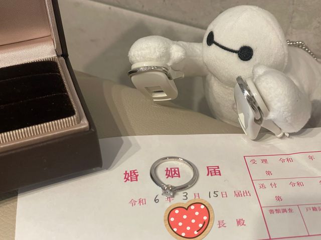 婚約指輪と重ね付けしても可愛い