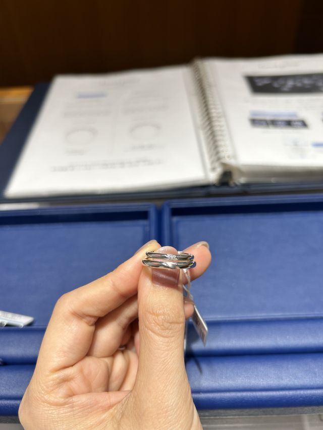 新郎新婦同じデザインもの