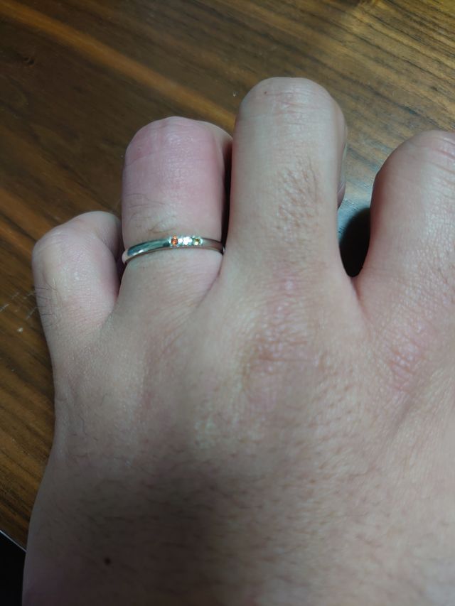 手作りでリングまで磨き誕生石は職人が仕上げてくれました！