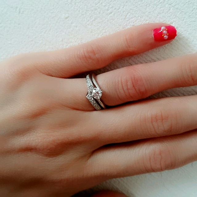 婚約指輪「柊」今後の二人の家庭を導いてくれるという意味。