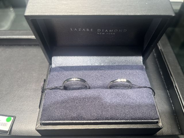 ペアで並べた雰囲気がわかるようケースに入れていただけました。