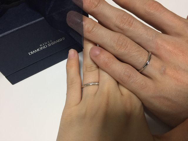 ダイヤモンドにひかれキラキラのデザインにしました。