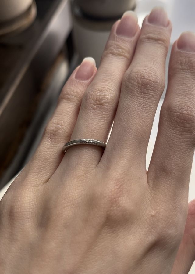 煌めく3粒ダイヤ