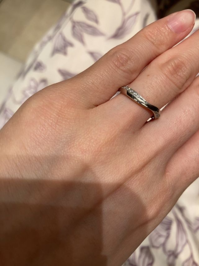 斜めからの着用画像です。