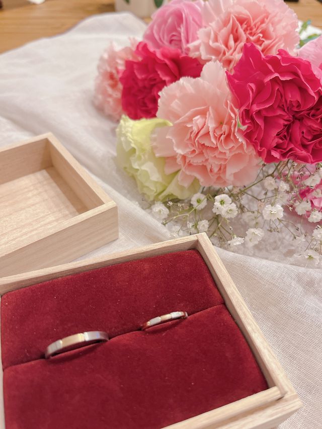 木の箱に入れてくださいました