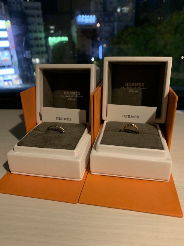 私はピンクゴールド、夫はホワイトゴールドにしました。
