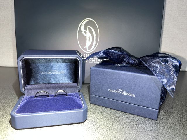 ラインの入った物をお互い選んでペア感を出しました！