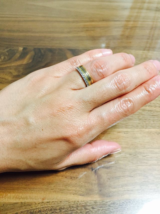 婚約指輪と重ね付け