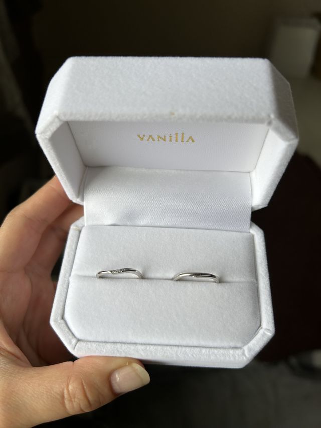 指輪の意味やデザイン性、価格など含めてこれに決めました。
