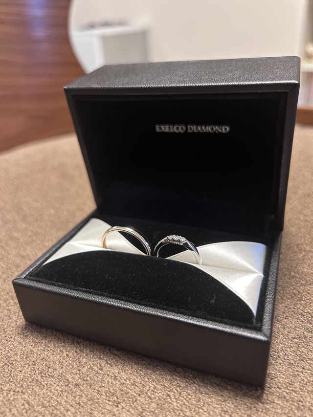 リボンデザインの可愛いボックス
