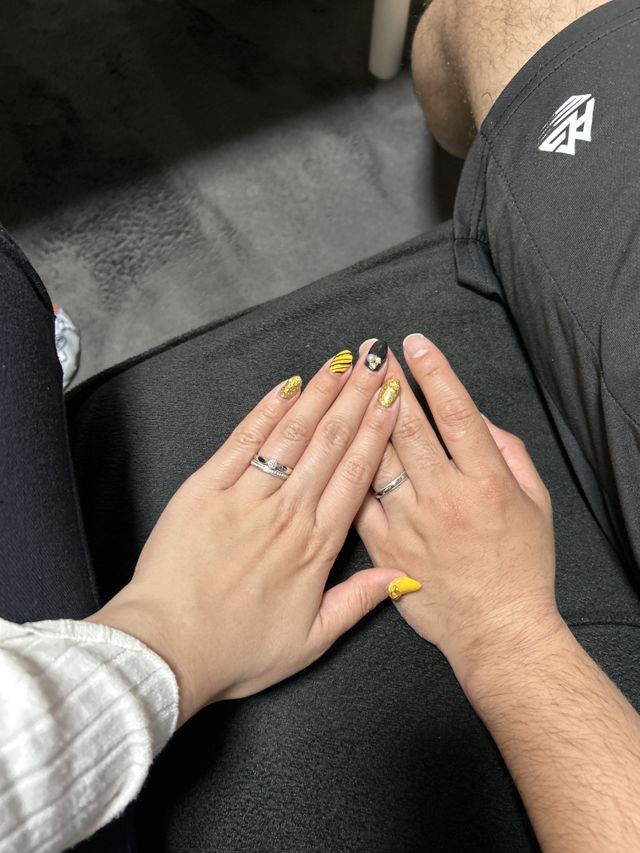 婚約指輪と重ね付けする時の見た目にこだわりました！