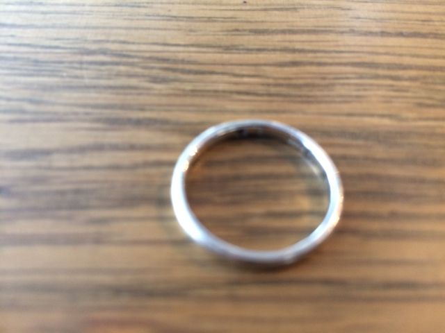 シンプルな結婚指輪