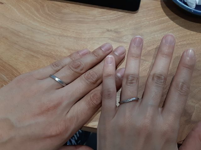 右が風結、左が雲結。風結はヘアラインで雲結とペア感を入れた。