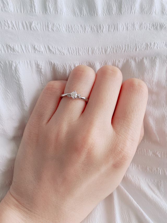 指が綺麗にみえるタイプを選びました。