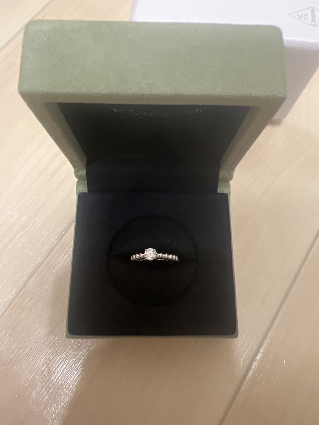 ペルレ、ホワイトゴールド