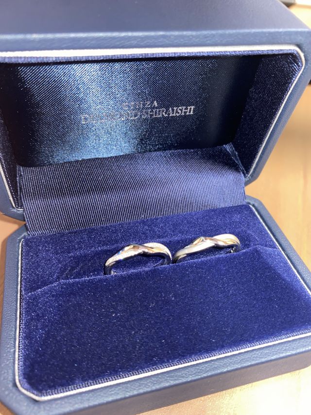 左が新婦用、右が新郎用です。