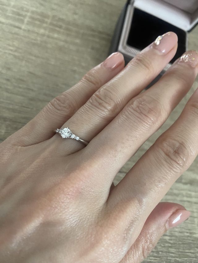 着用している写真です。