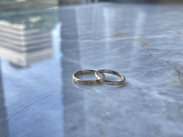 シャンパンゴールドの指輪です。