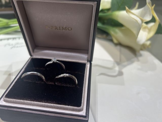デザインがお気に入りのセットリングです。