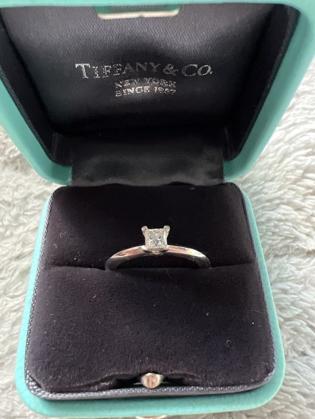 宝物！結婚指輪と重ね付けしてハッピーな気持ちになります。